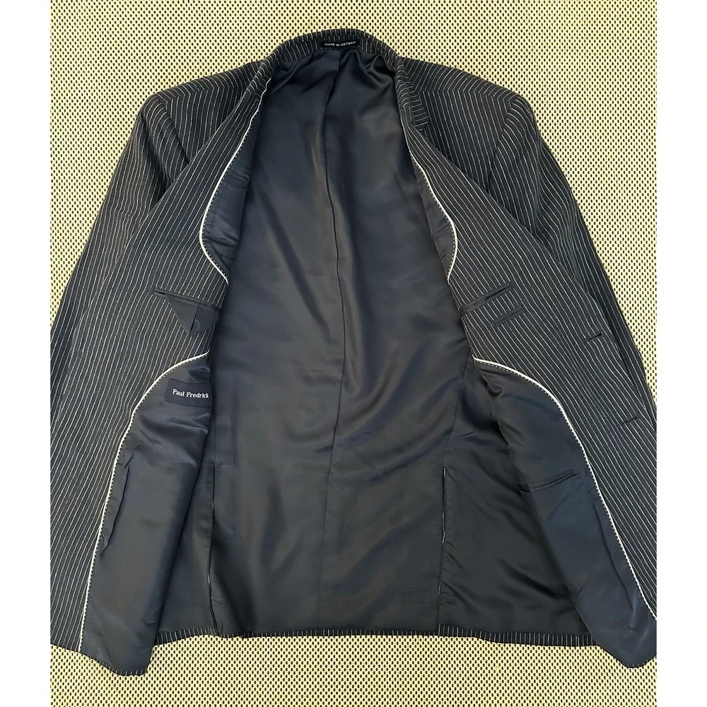 Paul Fredrick preowned excellent